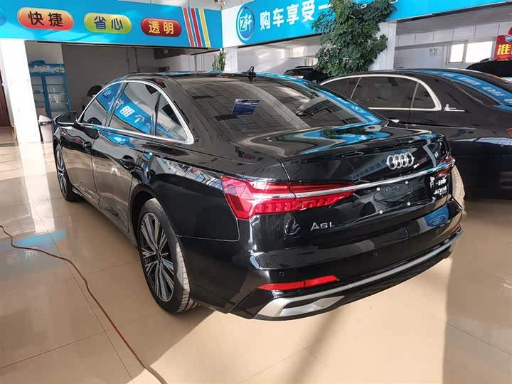 Фото 5 - Audi A6L