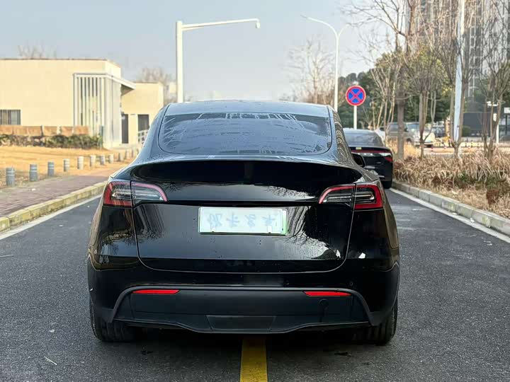 Фото 7 - Tesla Model Y
