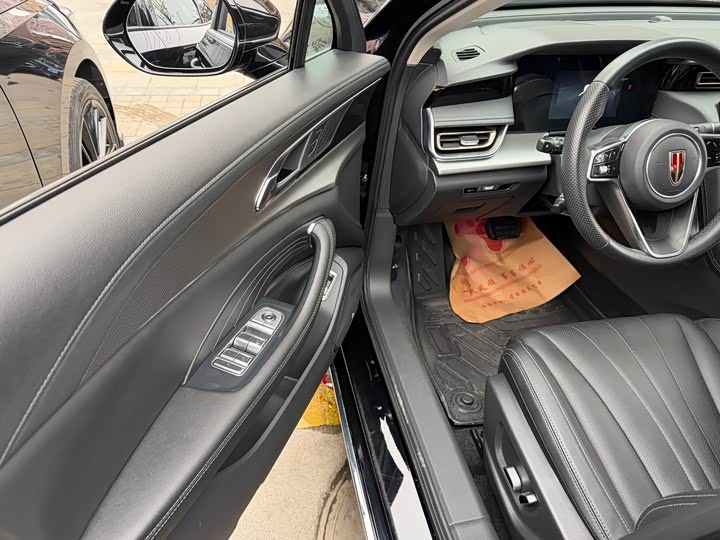 Фото 4 - Hongqi H5