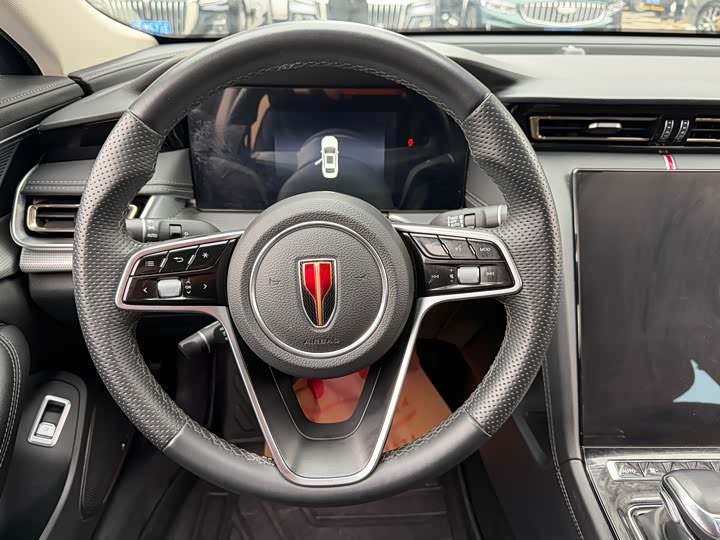 Фото 6 - Hongqi H5