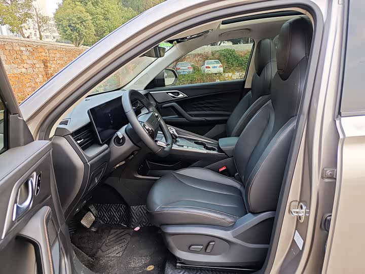 Фото 4 - Roewe RX5