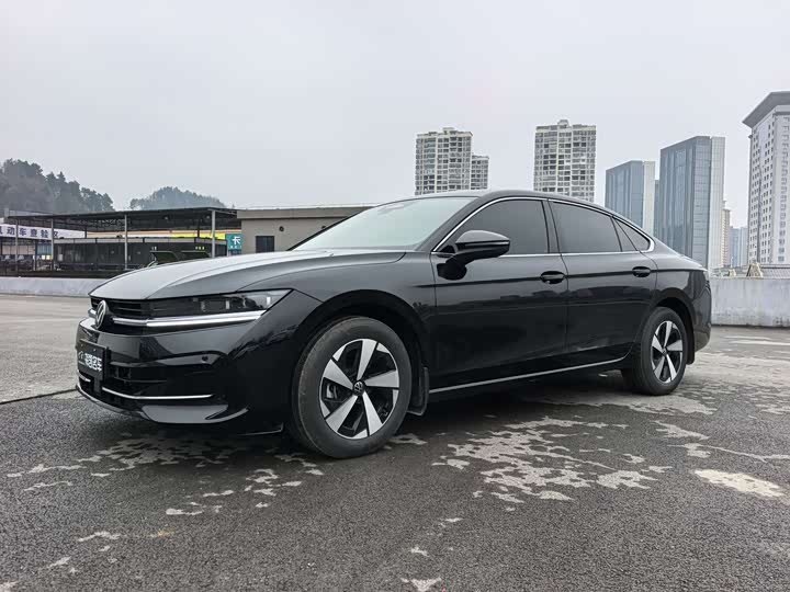 Фото 1 - Volkswagen Magotan