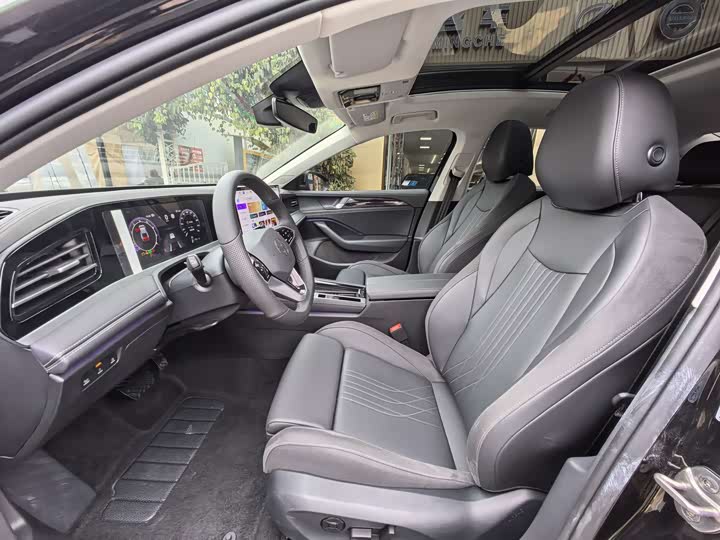 Фото 4 - Volkswagen Magotan