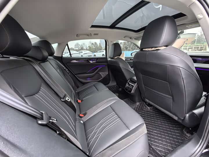 Фото 7 - Volkswagen Magotan