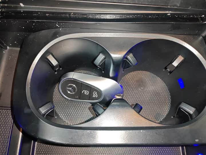 Фото 9 - Mercedes-Benz C-Class