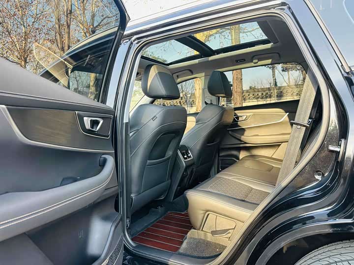 Фото 5 - Chery Tiggo 8