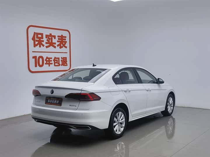 Фото 2 - Volkswagen Bora