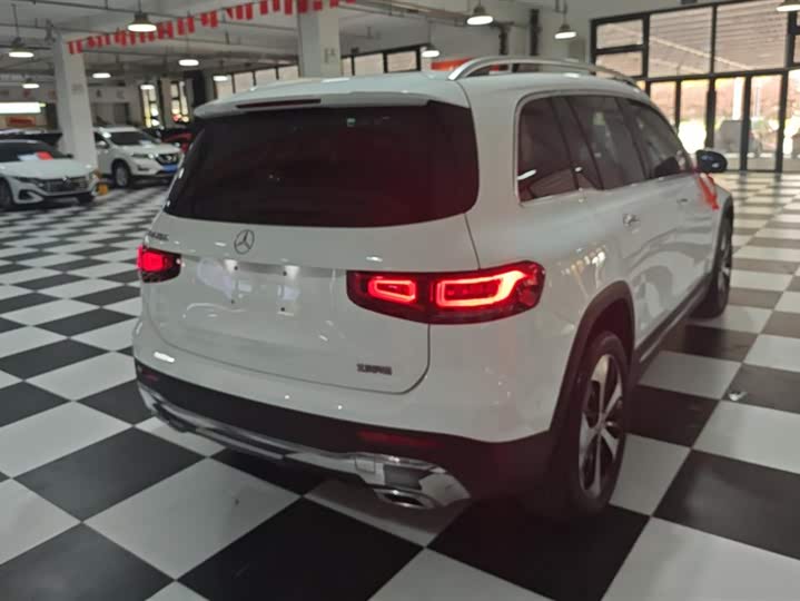 Фото 3 - Mercedes-Benz GLB-Class