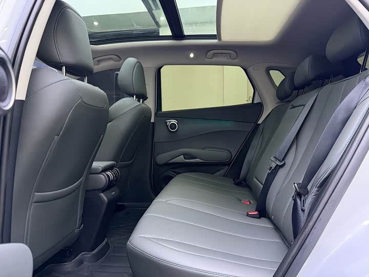 Фото 9 - BYD Yuan Plus