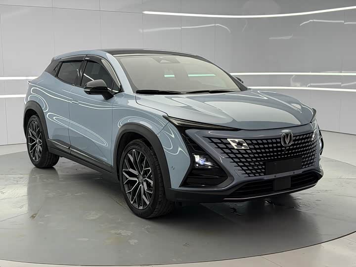 Фото 1 - Changan UNI-T