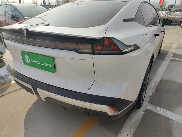 Фото 8 - Changan Deepal SL03