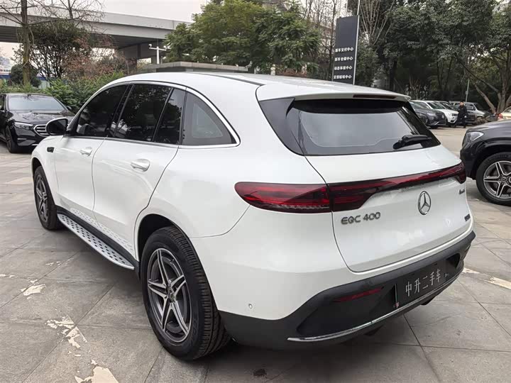 Фото 6 - Mercedes-Benz EQC