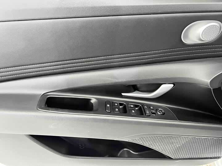 Фото 7 - Hyundai Elantra N line