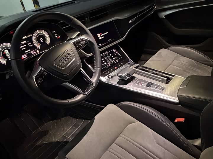 Фото 4 - Audi A6L