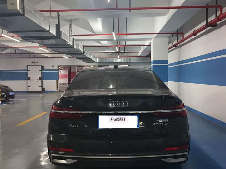 Фото 7 - Audi A6L