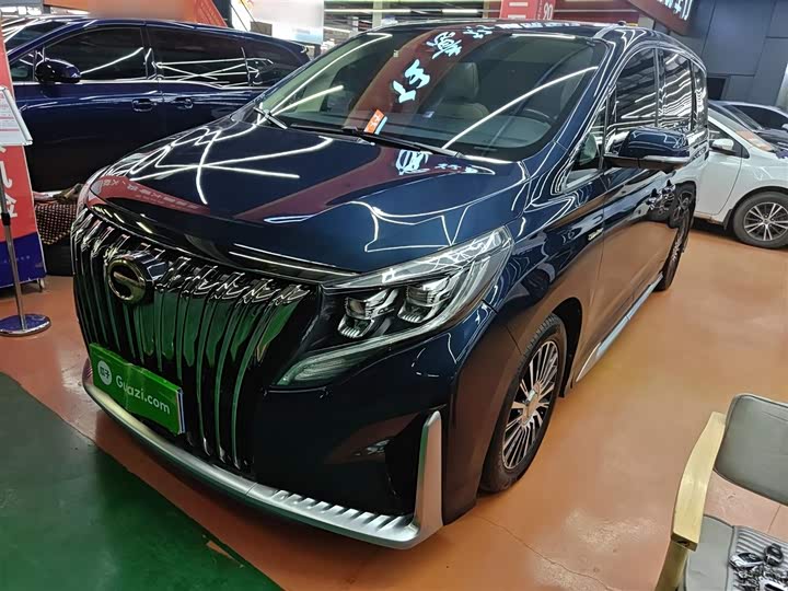 Фото 1 - GAC Trumpchi M8