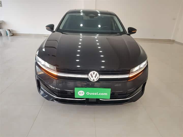 Фото 3 - Volkswagen Magotan