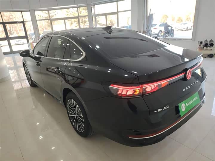 Фото 5 - Volkswagen Magotan