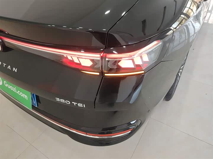 Фото 8 - Volkswagen Magotan