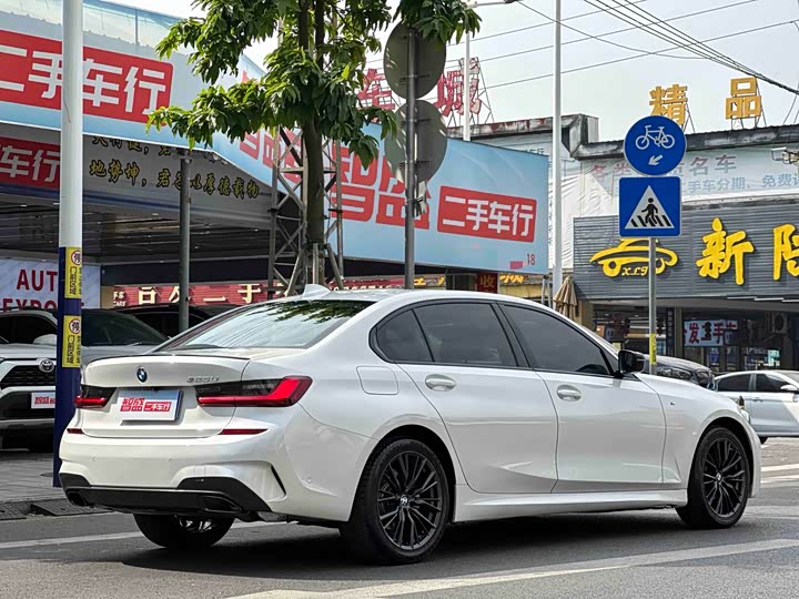 Фото 3 - BMW 3 Series