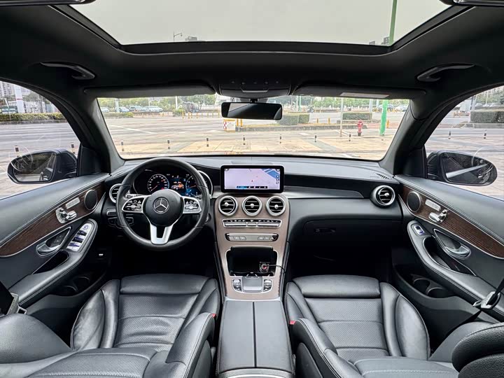 Photo 5 - Mercedes-Benz GLC-Class