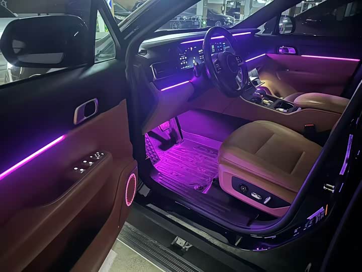 Фото 6 - LiXiang One