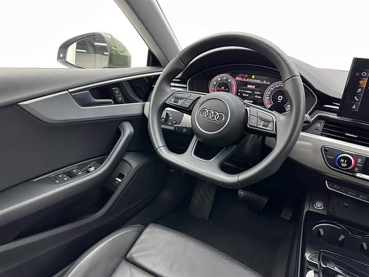 Фото 9 - Audi A5