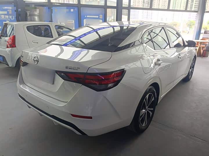 Фото 7 - Nissan Sylphy