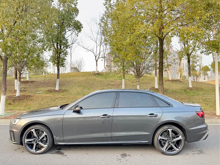 Фото 7 - Audi A4L