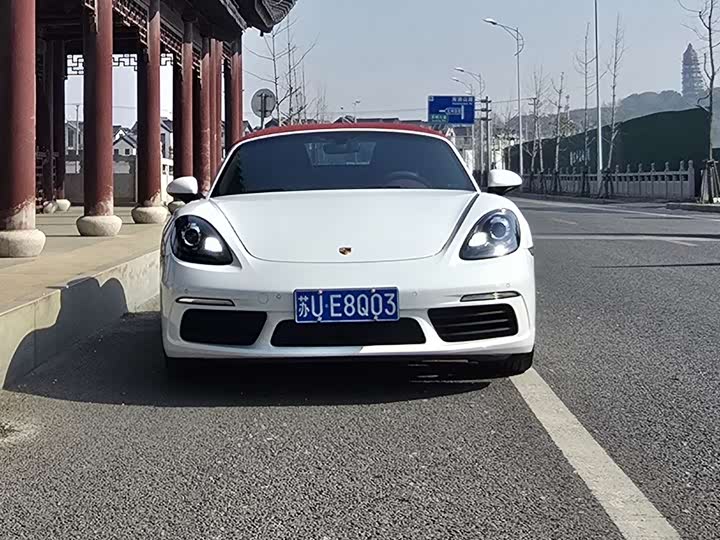 Фото 2 - Porsche 718