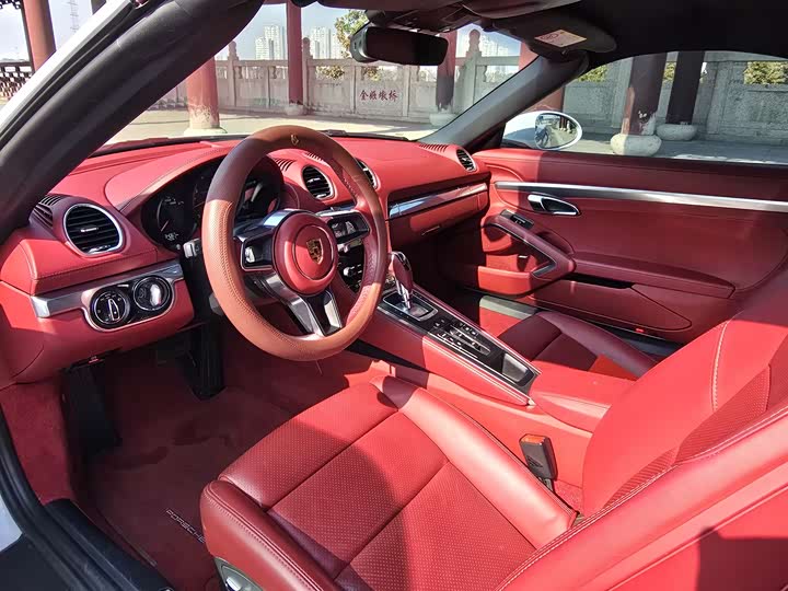 Фото 4 - Porsche 718