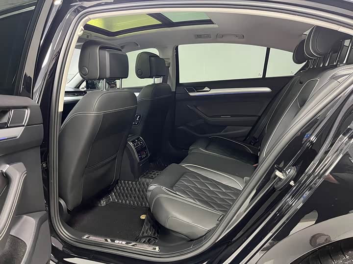 Фото 7 - Volkswagen Magotan GTE Hybrid