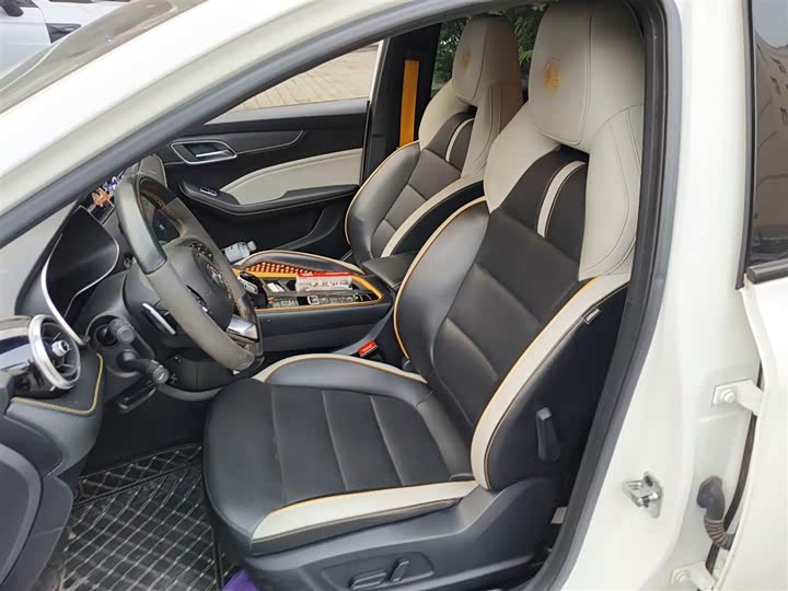 Фото 8 - MG Motor 6