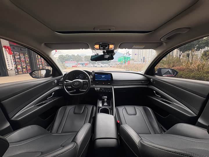 Фото 5 - Hyundai Elantra N line