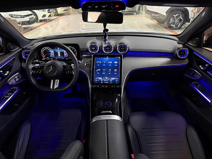 Фото 9 - Mercedes-Benz C-Class