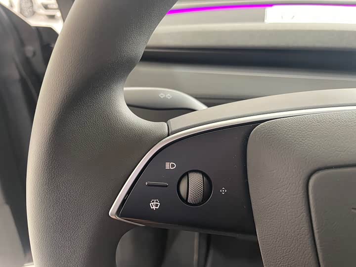 Фото 9 - Tesla Model Y