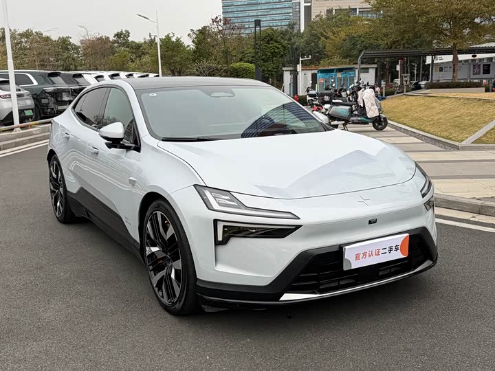 Фото 3 - Polestar 4