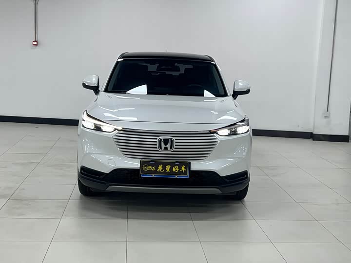 Фото 8 - Honda Vezel