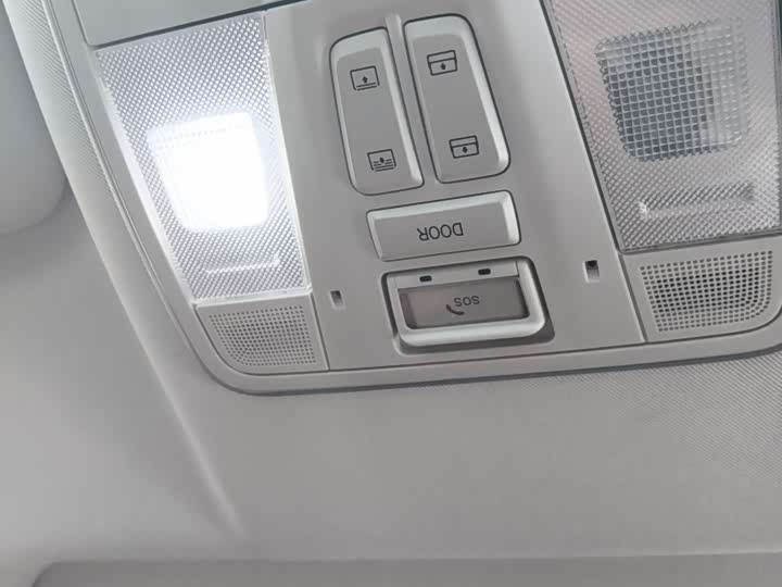 Фото 8 - Changan Oshan X5