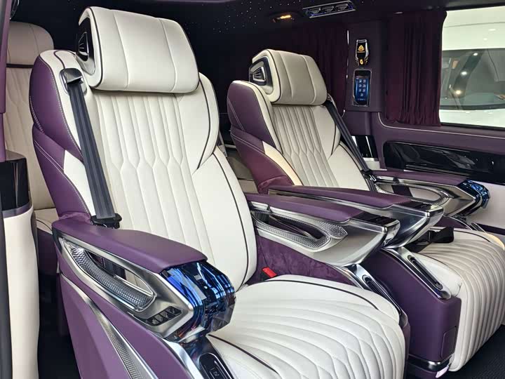 Фото 7 - Mercedes-Benz Vito