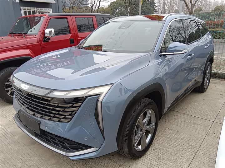 Фото 1 - Geely Atlas L