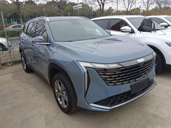 Фото 4 - Geely Atlas L