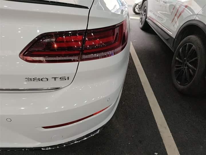 Фото 8 - Volkswagen CC