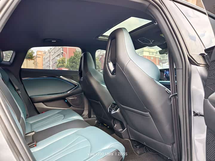 Фото 9 - MG Motor 7