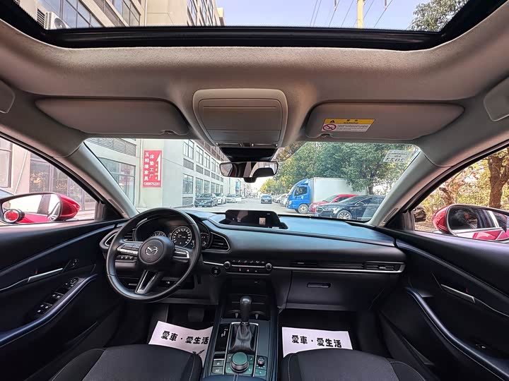 Фото 5 - Mazda CX-30