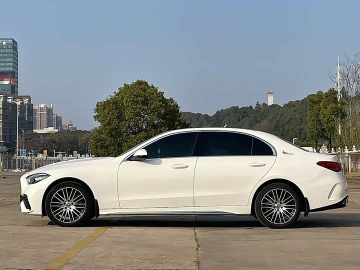 Фото 8 - Mercedes-Benz C-Class