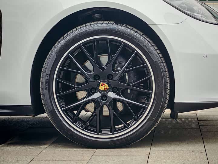 Фото 4 - Porsche Panamera