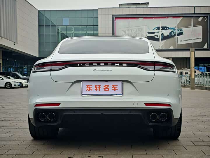 Фото 7 - Porsche Panamera