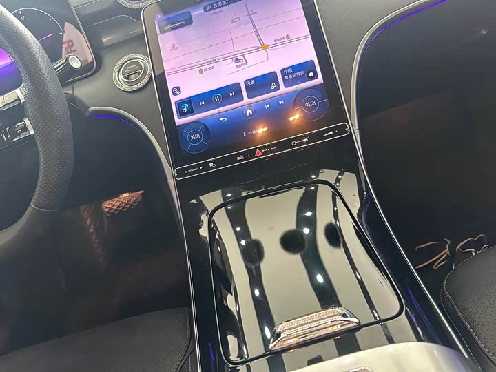 Фото 7 - Mercedes-Benz C-Class