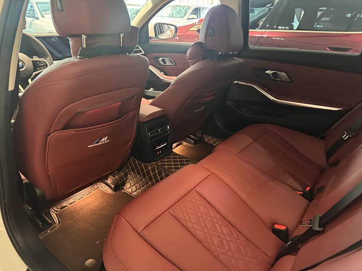 Фото 8 - BMW 3 Series